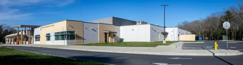 Eva Turner ES 1 Photo by Smolen Emr Ilkovitch Architects