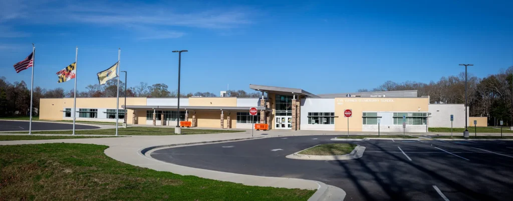 Eva Turner ES 2 Photo by Smolen Emr Ilkovitch Architects