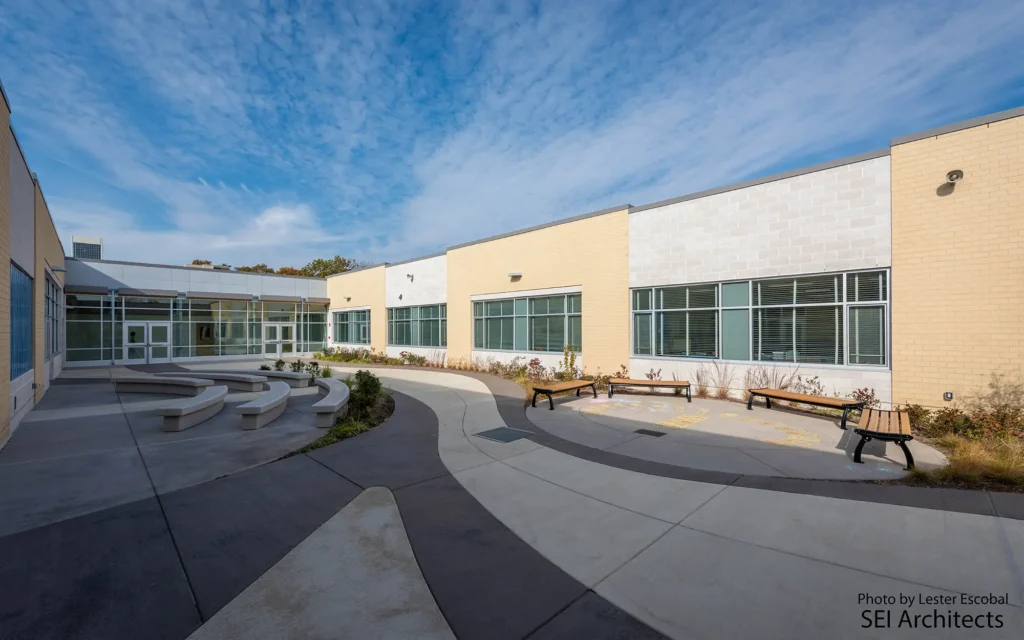 SEI-Eva Turner Courtyard Photo by Smolen Emr Ilkovitch Architects